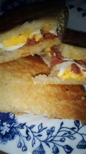 Regenoros melegszendvics