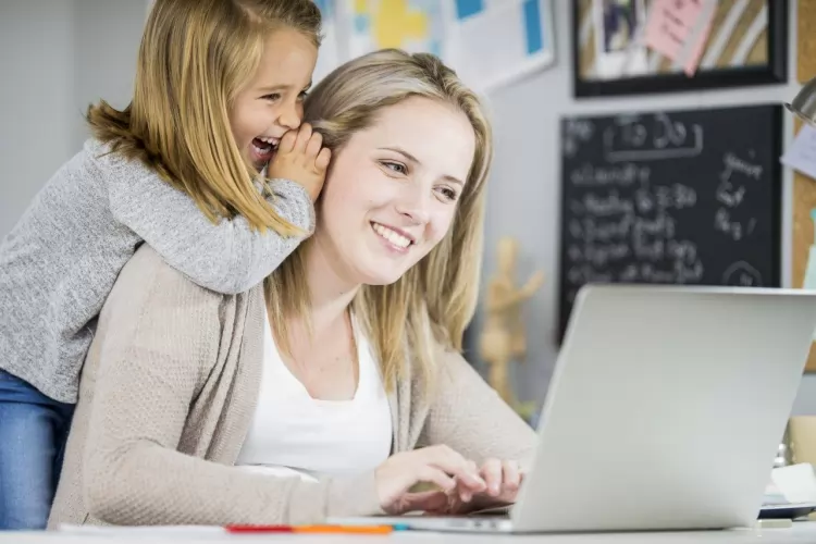 MUNKATÁRSI VISZONY!!!