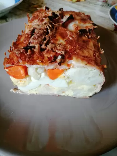 Baconbe tekert karfiolos finomság