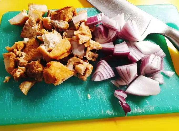 Tepertős, lilahagymás rántotta, Regenor kúrához! 🍳