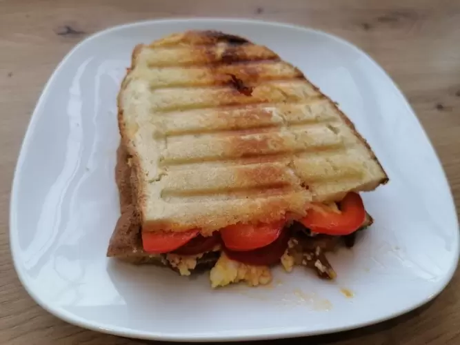 Reg-enoros melegszendvics