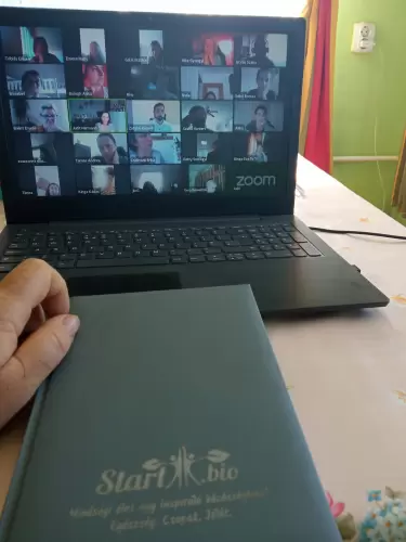 Onlineképzés gyerek mellett itthonról, kényelmesen