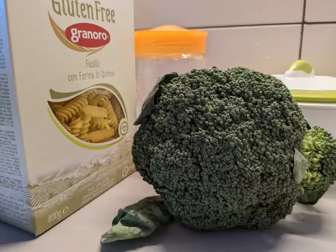 V-am adus azi și o rețetă sănătoasă și bunăăă: paste cu cremă broccoli