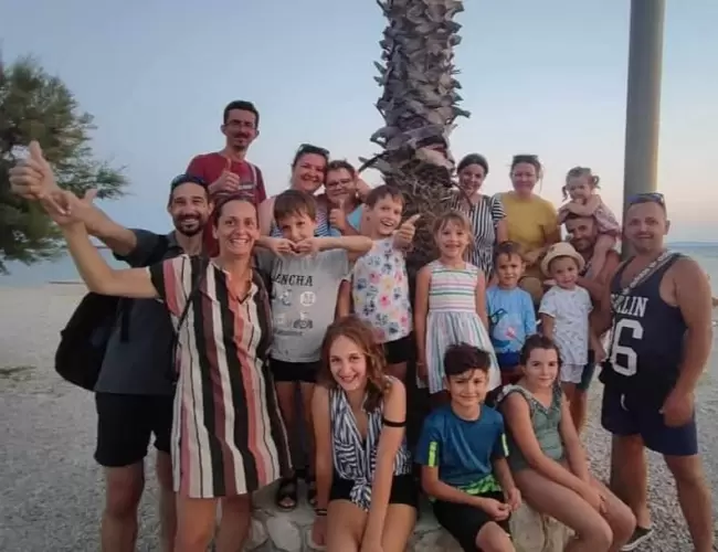 Nagy családos nyaralás. És ami mindig segítségünkre van.